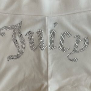 BRAND NEW (tag removed) Juicy Couture UO Exclusive Velour Pants in size LARGE.